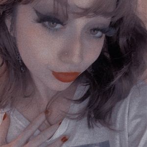 Meet your Posher, Nina